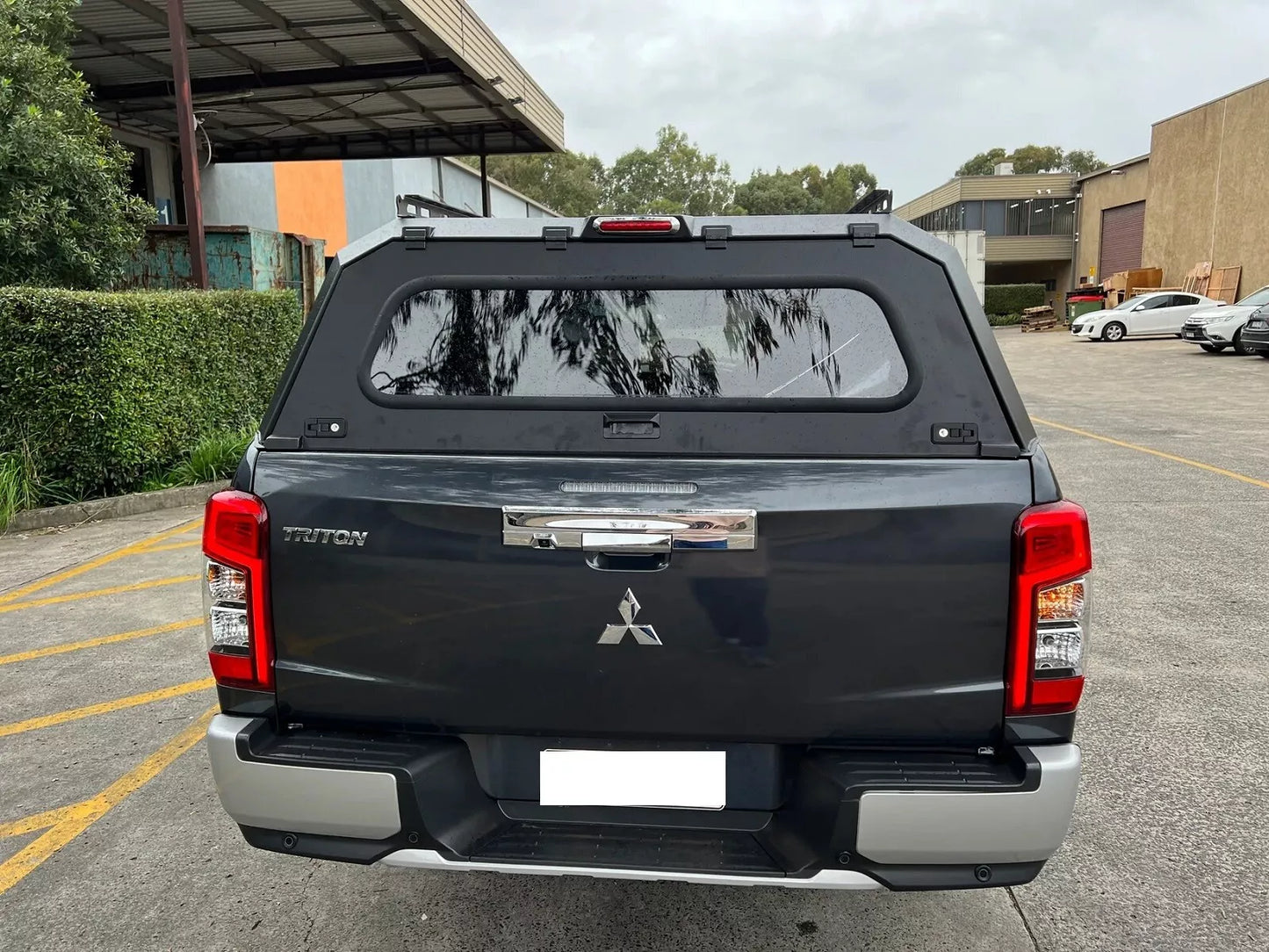 Mitsubishi Triton